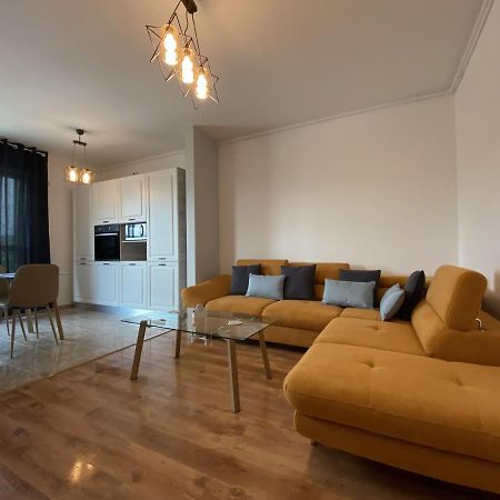 Deluxe Apartment With Balcony And Private Parking In Colvmna Residence Cluj-Napoca Exteriör bild
