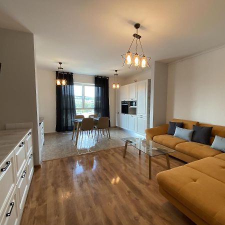 Deluxe Apartment With Balcony And Private Parking In Colvmna Residence Cluj-Napoca Exteriör bild