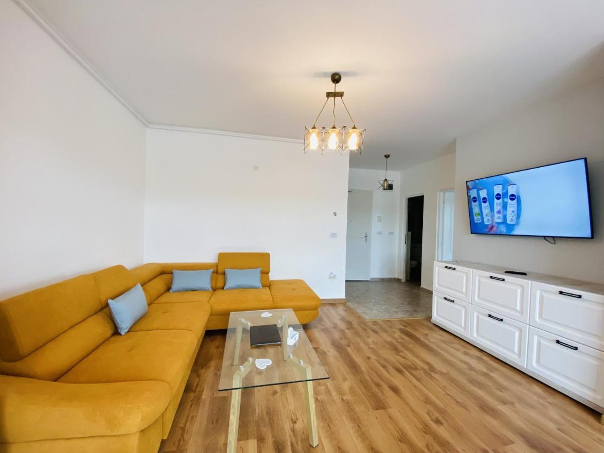 Deluxe Apartment With Balcony And Private Parking In Colvmna Residence Cluj-Napoca Exteriör bild