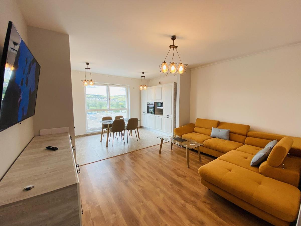 Deluxe Apartment With Balcony And Private Parking In Colvmna Residence Cluj-Napoca Exteriör bild
