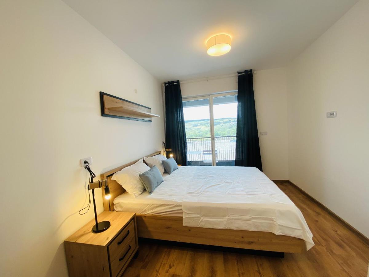 Deluxe Apartment With Balcony And Private Parking In Colvmna Residence Cluj-Napoca Exteriör bild