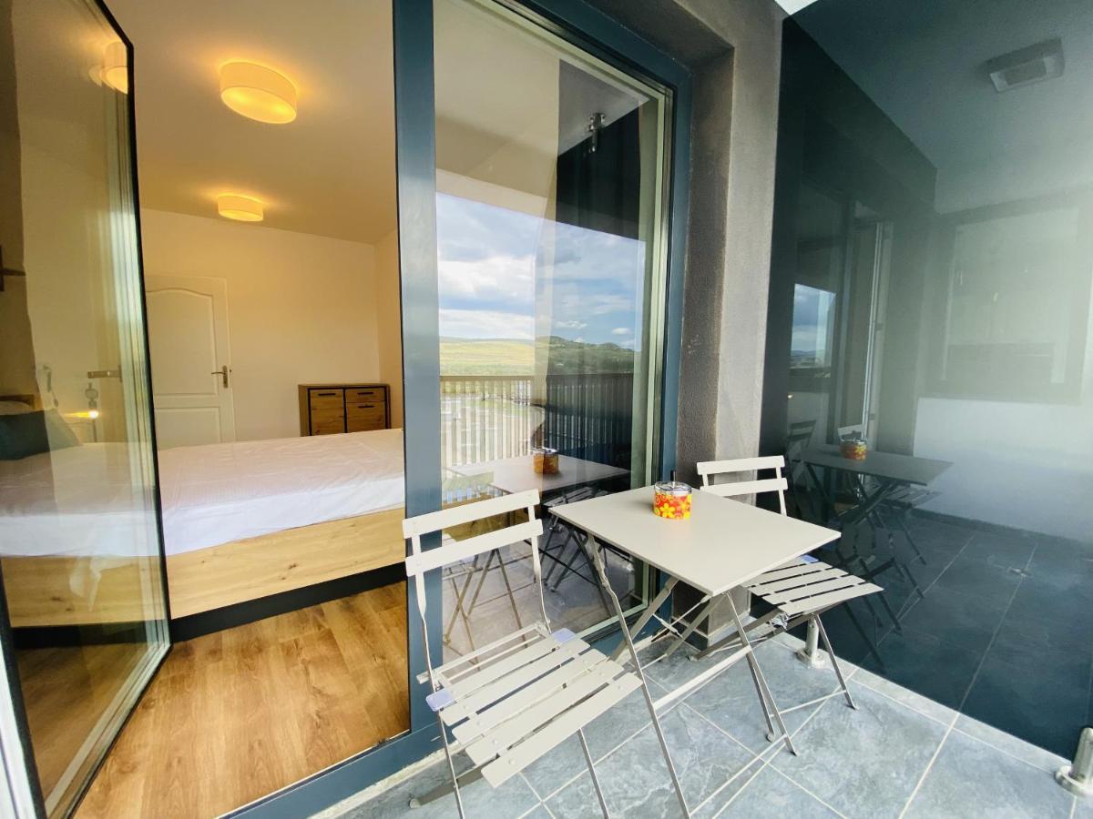 Deluxe Apartment With Balcony And Private Parking In Colvmna Residence Cluj-Napoca Exteriör bild