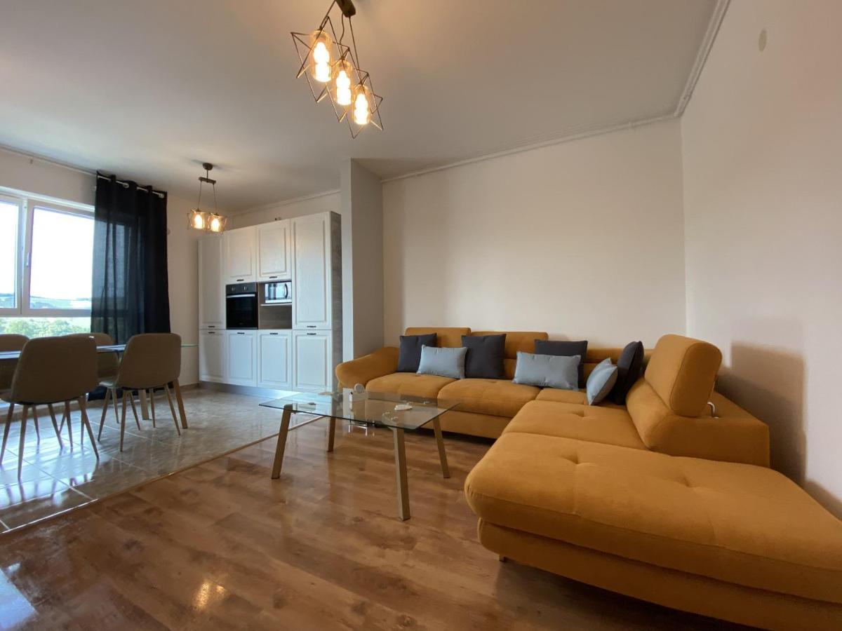 Deluxe Apartment With Balcony And Private Parking In Colvmna Residence Cluj-Napoca Exteriör bild