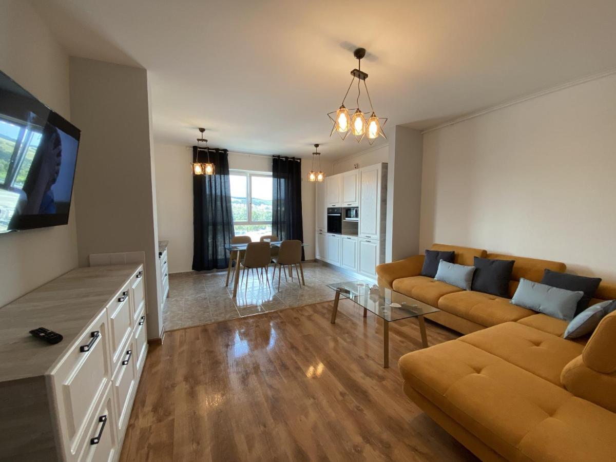 Deluxe Apartment With Balcony And Private Parking In Colvmna Residence Cluj-Napoca Exteriör bild